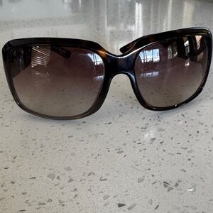 Pre-own Juicy couture sunglasses